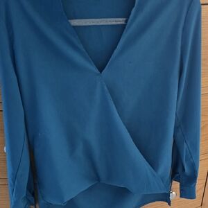 🍀 Dahia S Elegant Blue Women's Wrap Top, worn once